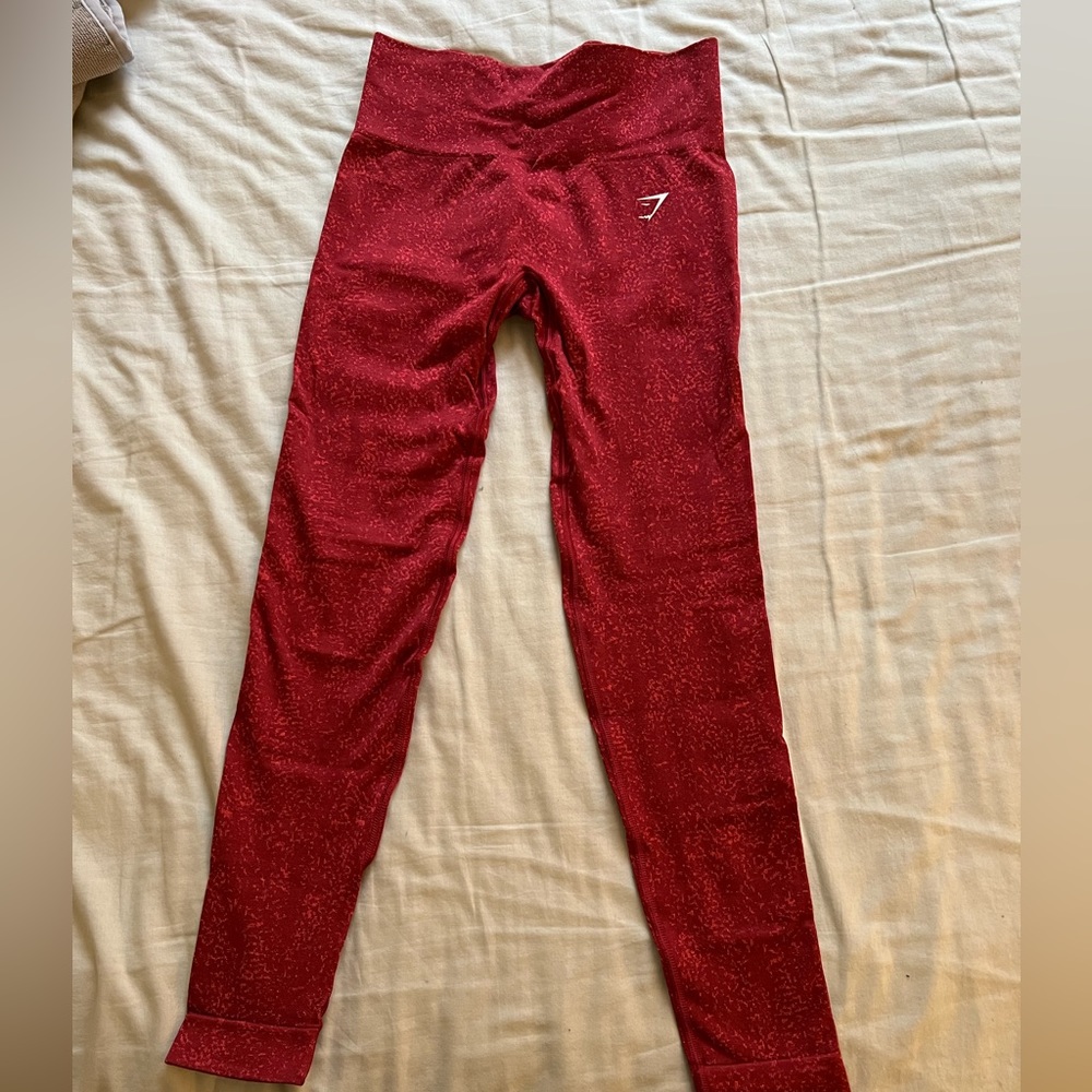Red Gymshark leggings